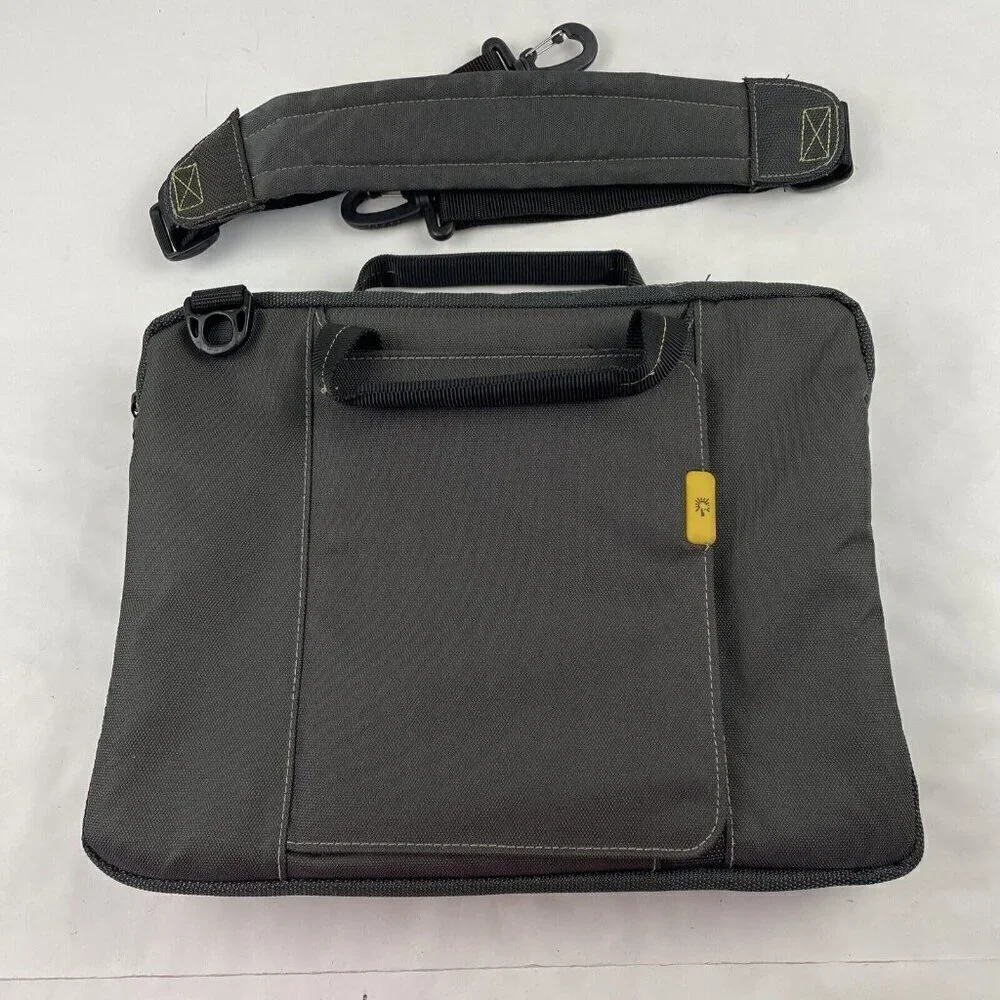 Case Logic Computer Laptop Tablet Travel Case Bag 13”x11” Shoulder Strap Padded